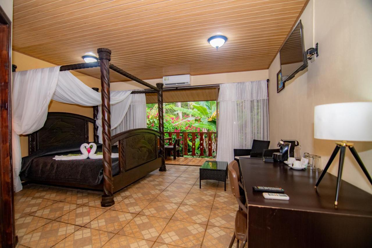 Ara Ambigua Lodge Sarapiqui Bagian luar foto